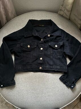 Cropped Black Denim Jacket with Button Front